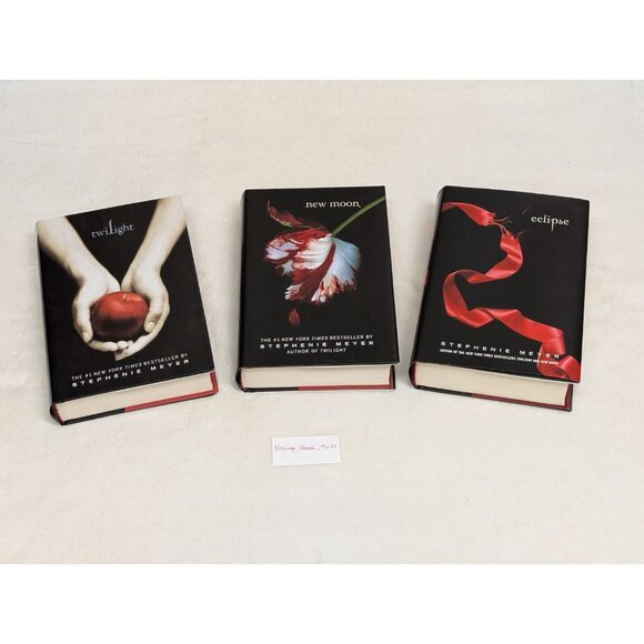 Autographed 3-Book Set by Stephenie Meyer – Twilight, New Moon, Eclipse Signed - Picture 2 of 8